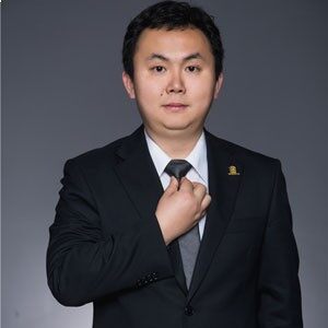 周凯 