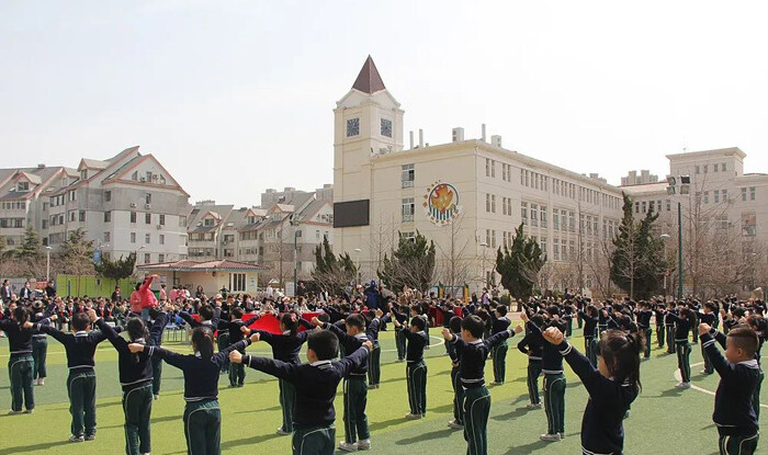 大连枫叶国际学校