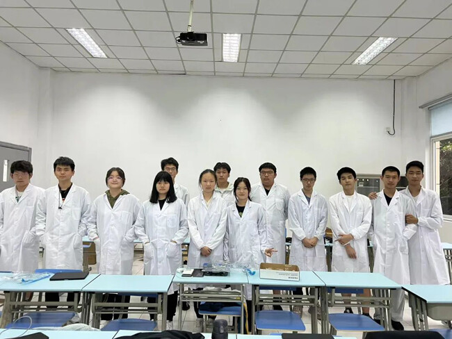 中加枫华国际学校