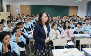 1:5师生比，中外籍教师