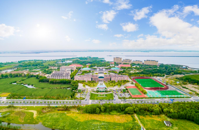 中加枫华国际学校