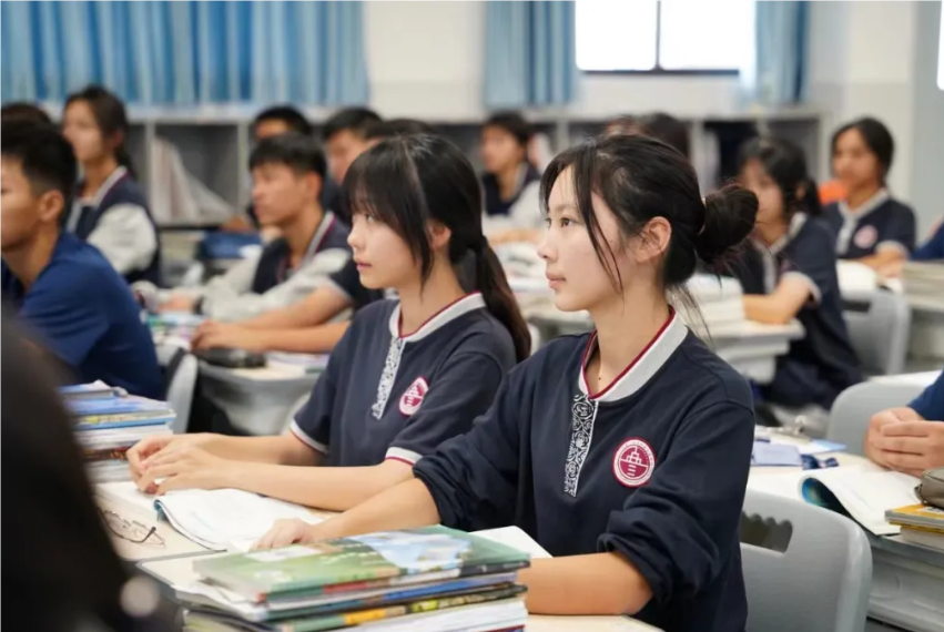 学校自主研发的“学习神器”智码
