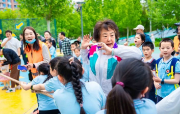 学多语种外语特色班